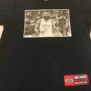 RARE COLLECTIBLE James Harden Houston Rockets NBA branded t-shirt-M